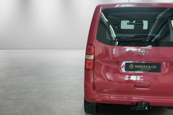 toyota-proace-diesel-2022-big-10