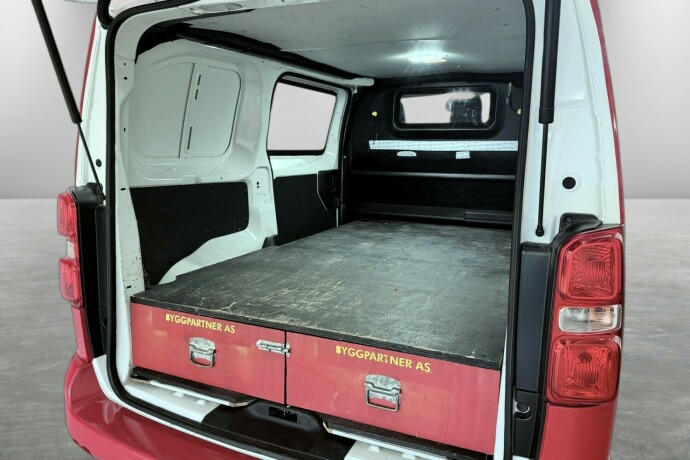 toyota-proace-diesel-2022-big-13
