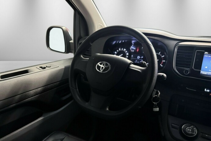 toyota-proace-diesel-2022-big-21