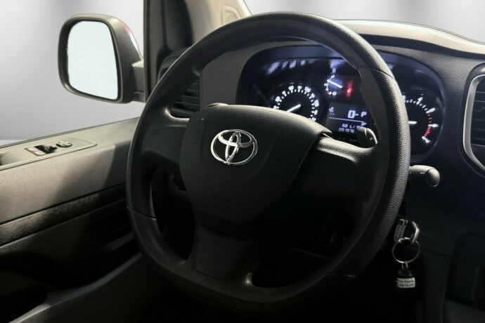 toyota-proace-diesel-2022-big-22