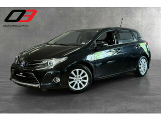Toyota | Auris | Elektrisitet+bensin | 2015