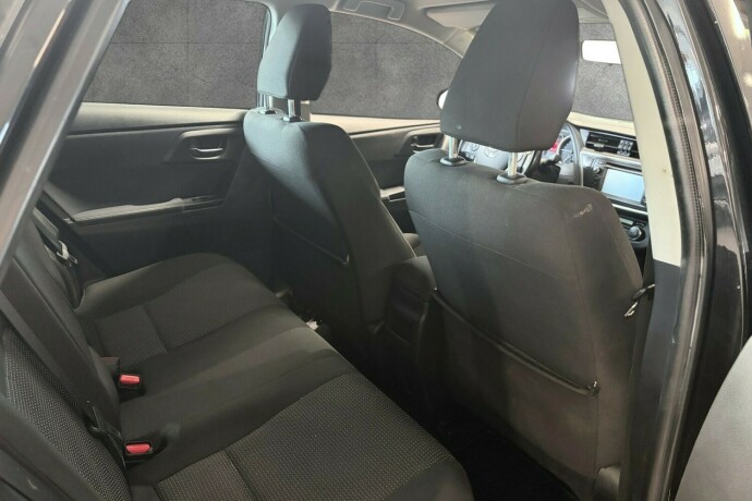 toyota-auris-elektrisitetbensin-2015-big-25