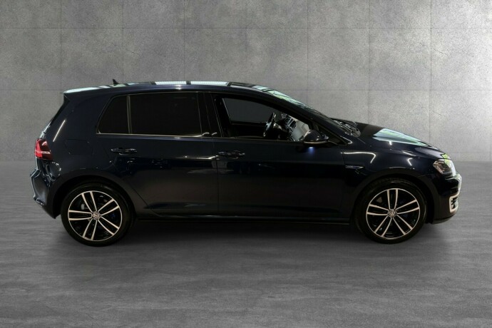 volkswagen-golf-elektrisitetbensin-2017-big-6