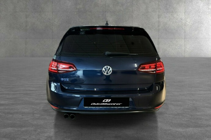 volkswagen-golf-elektrisitetbensin-2017-big-4