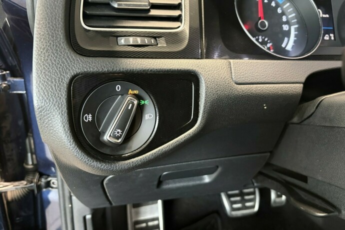 volkswagen-golf-elektrisitetbensin-2017-big-15