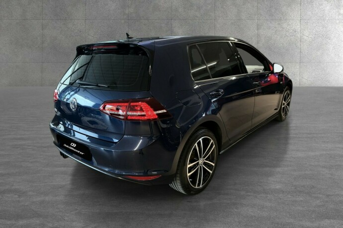 volkswagen-golf-elektrisitetbensin-2017-big-5