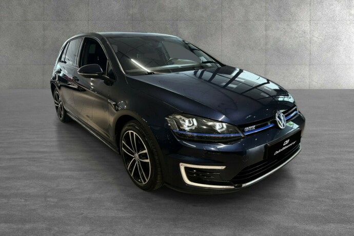 volkswagen-golf-elektrisitetbensin-2017-big-7