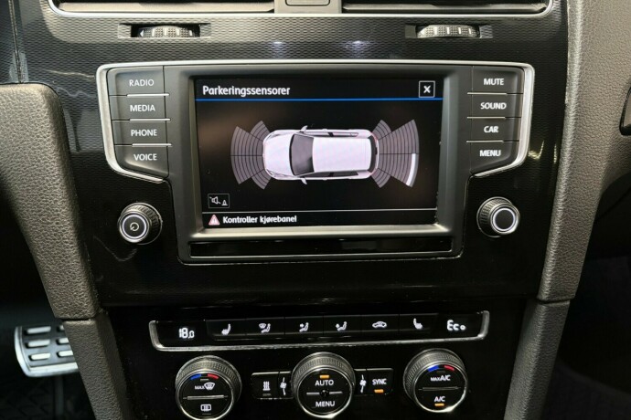 volkswagen-golf-elektrisitetbensin-2017-big-16