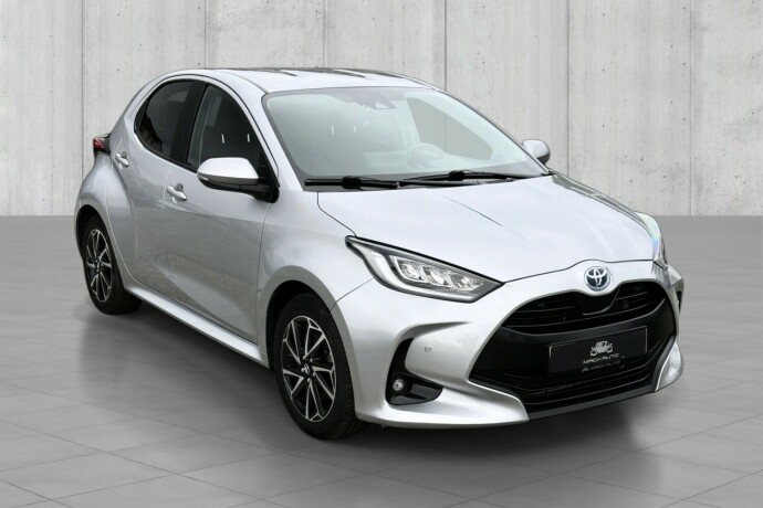 toyota-yaris-elektrisitetbensin-2022-big-0
