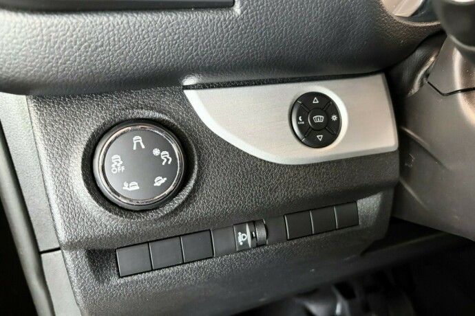 peugeot-expert-elektrisitet-2021-big-21