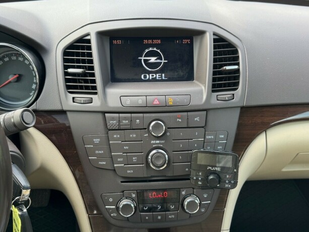 opel-insignia-diesel-2011-big-16