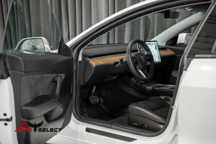 tesla-model-3-elektrisitet-2021-big-26