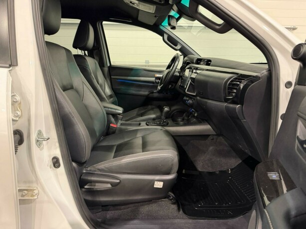 toyota-hilux-diesel-2022-big-8