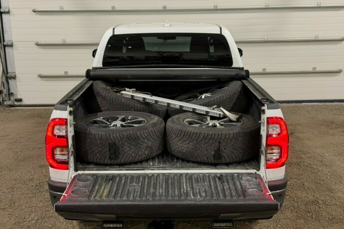 toyota-hilux-diesel-2022-big-22