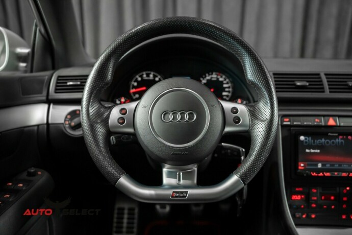 audi-rs4-bensin-2007-big-28
