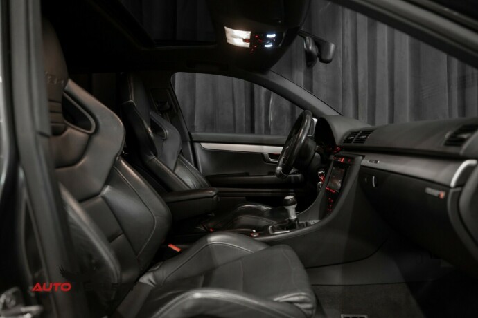 audi-rs4-bensin-2007-big-20