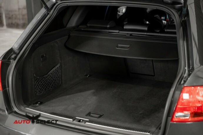 audi-rs4-bensin-2007-big-10