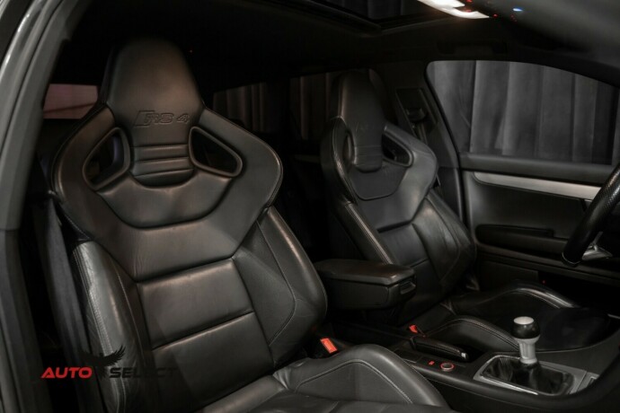 audi-rs4-bensin-2007-big-21