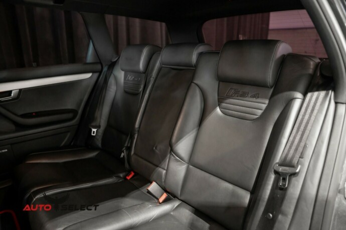 audi-rs4-bensin-2007-big-18