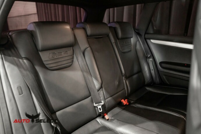 audi-rs4-bensin-2007-big-16