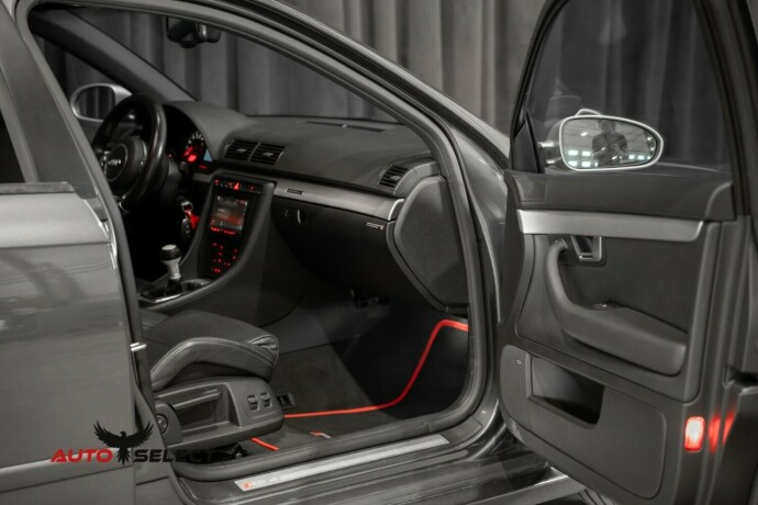 audi-rs4-bensin-2007-big-19