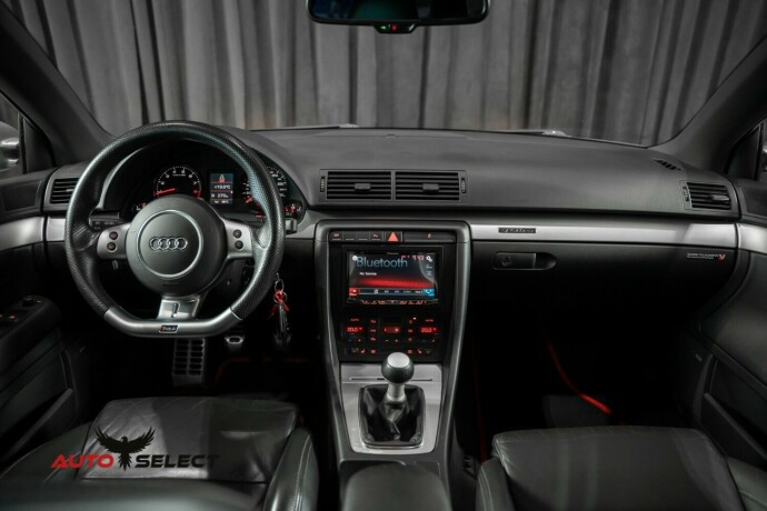 audi-rs4-bensin-2007-big-34