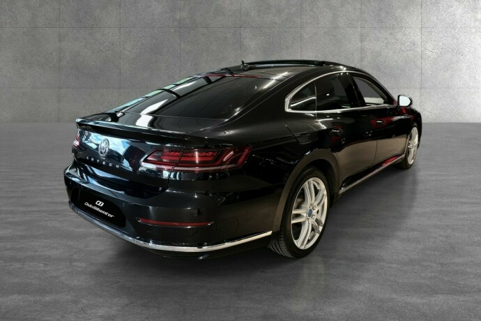volkswagen-arteon-diesel-2018-big-5