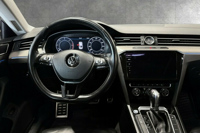 volkswagen-arteon-diesel-2018-big-11