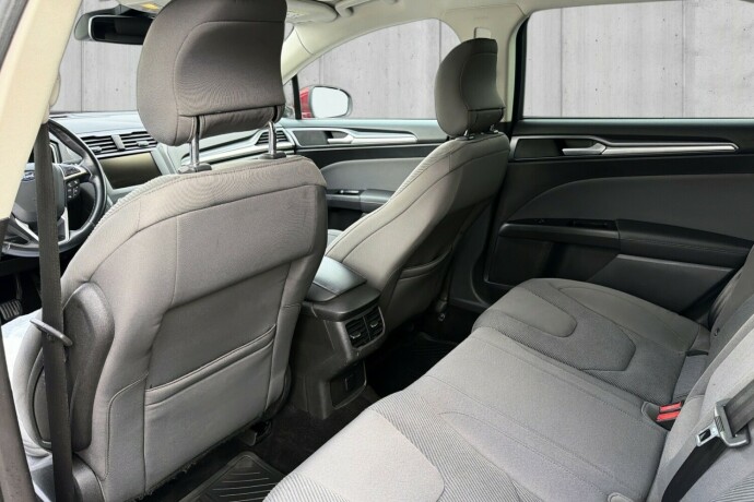 ford-mondeo-diesel-2015-big-14
