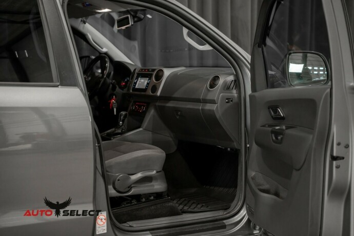 volkswagen-amarok-diesel-2013-big-16