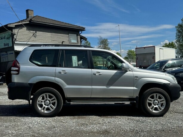 toyota-land-cruiser-diesel-2007-big-3