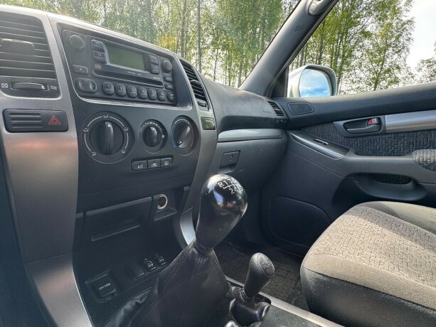 toyota-land-cruiser-diesel-2007-big-10