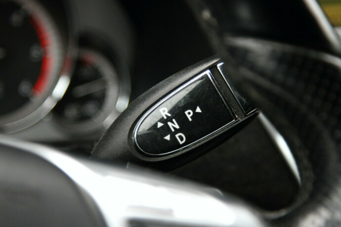 mercedes-benz-e-klasse-diesel-2012-big-13