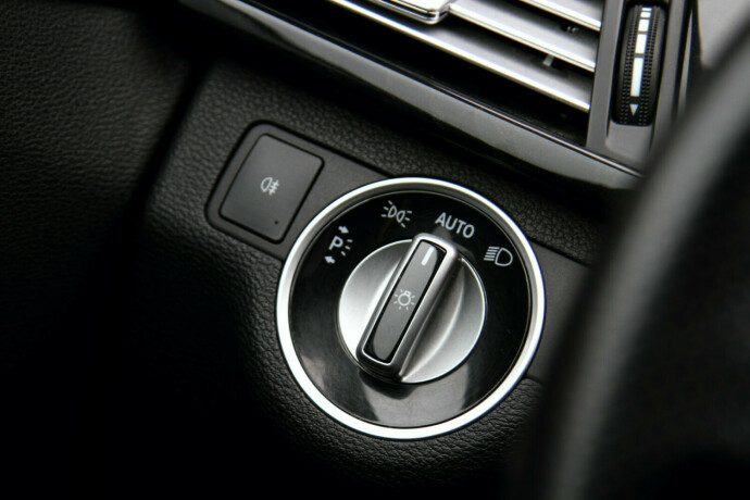 mercedes-benz-e-klasse-diesel-2012-big-16