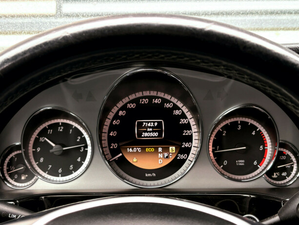 mercedes-benz-e-klasse-diesel-2012-big-14