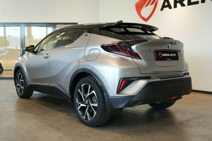 toyota-c-hr-elektrisitetbensin-2017-big-2