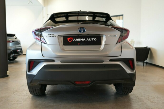 toyota-c-hr-elektrisitetbensin-2017-big-3