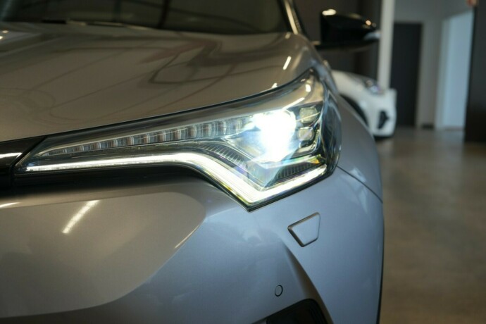 toyota-c-hr-elektrisitetbensin-2017-big-8