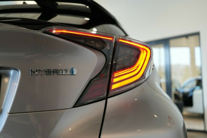toyota-c-hr-elektrisitetbensin-2017-big-9
