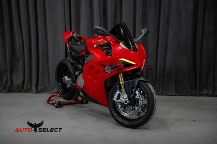 ducati-panigale-v4-s-bensin-2023-big-1