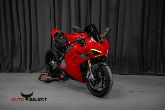 ducati-panigale-v4-s-bensin-2023-big-0