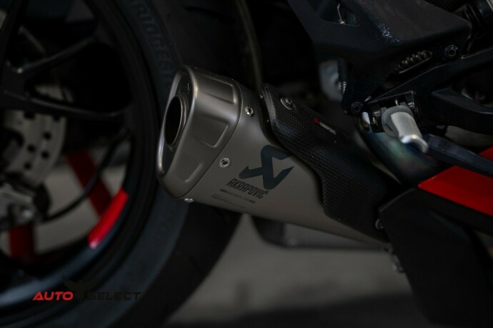 ducati-panigale-v4-s-bensin-2023-big-14