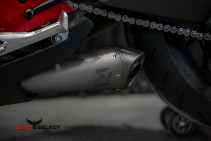 ducati-panigale-v4-s-bensin-2023-big-7