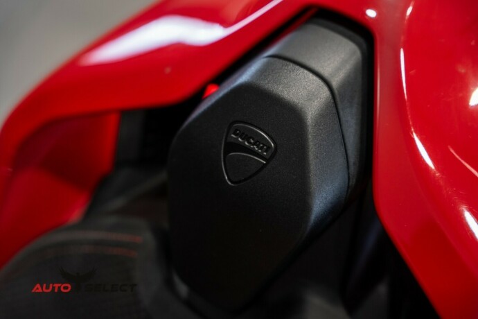ducati-panigale-v4-s-bensin-2023-big-22