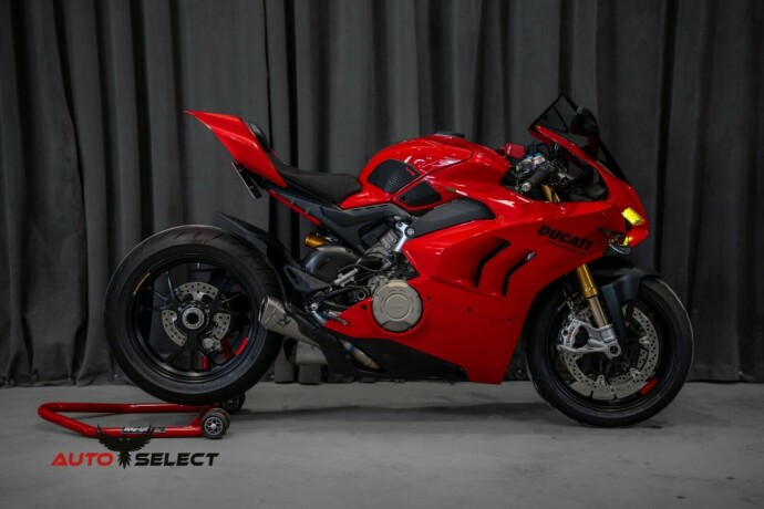ducati-panigale-v4-s-bensin-2023-big-12