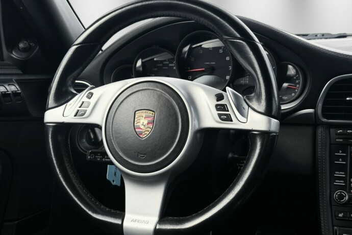porsche-911-bensin-2009-big-17