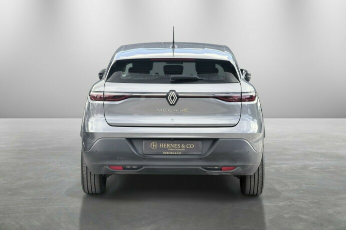 renault-megane-elektrisitet-2022-big-6
