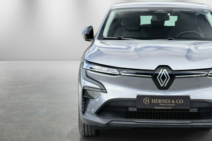 renault-megane-elektrisitet-2022-big-3