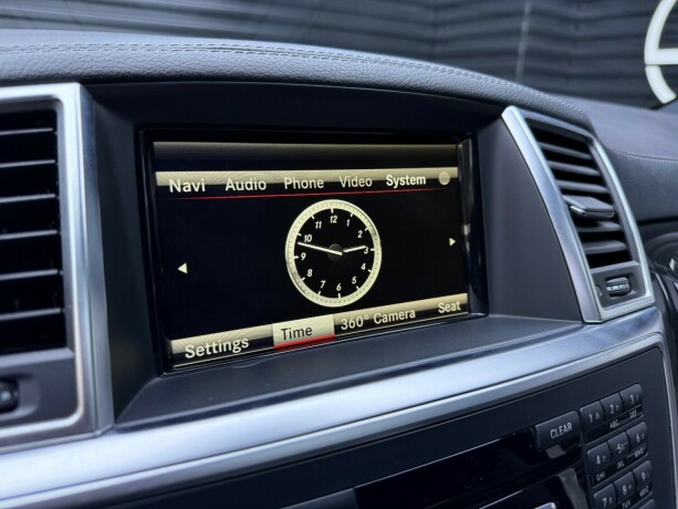 mercedes-benz-gl-bensin-2015-big-23