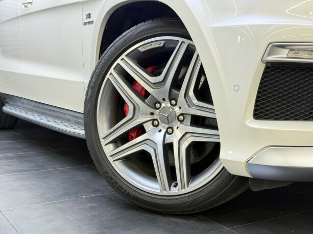 mercedes-benz-gl-bensin-2015-big-9